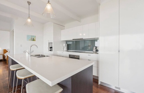 Encounter Bay House | 10 Passatt St Encounter Bay