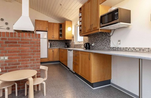 Floutrup House | 10 person holiday home in Roslev