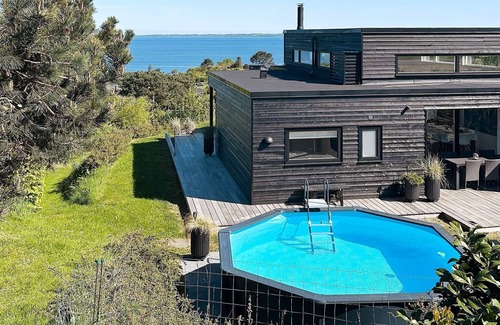 Hoeve Strand House | 10 person holiday home in Asnæs