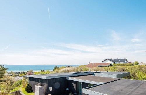 Egsmark Strand House | 10 person holiday home in Ebeltoft