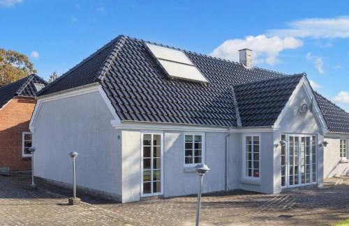 Fur House | 10 person holiday home in Fur-By Traum