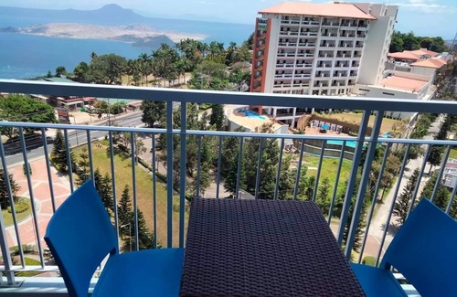 Tagaytay Condo | 100% Taal View Smdc Wind Residences w/Fiber Net and Netflix