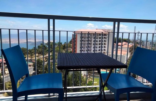Tagaytay Condo | 100% Taal View Smdc Wind Residences w/Fiber Net and Netflix