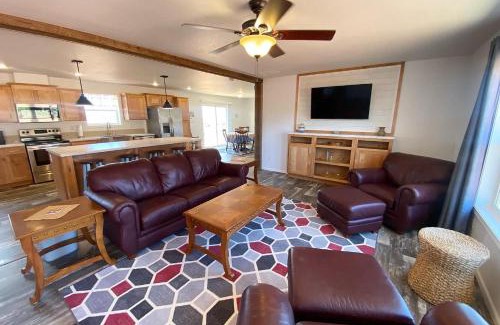 Kanab House | 100 & Wonderful View Friends and Family Home