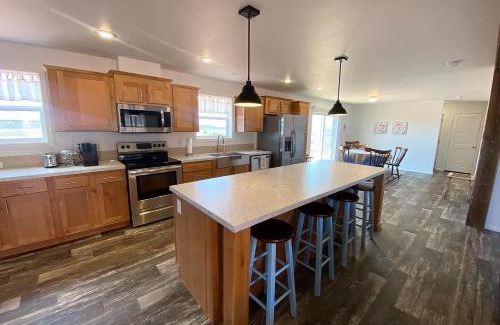 Kanab House | 100 & Wonderful View Friends and Family Home