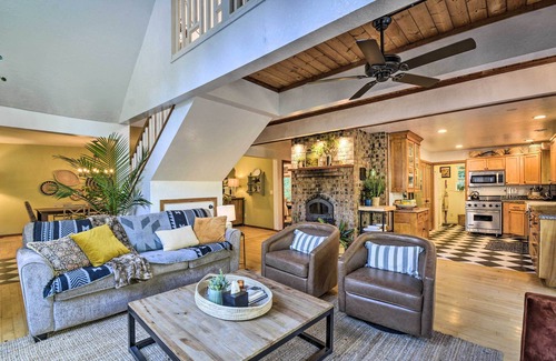 Lakebay Cottage | 100-year-old Farmhouse w/Hot Tub on 5 Acres!
