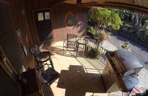 Kona Paradise Apartment | 1000 Ft Elevation Overlooking The Beautiful Pacific Ocean