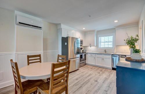 River District Apartment | 1005 Queen Pet Friendly Suite, 1st Floor Surfside