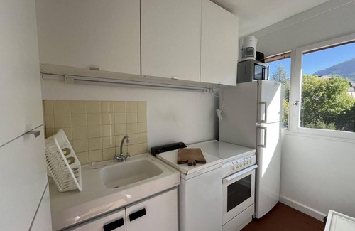 Le Sauze Apartment | 100m from ski slopes, 2nd floor, balcony, tv, 75m², Sauze - Super Sauze