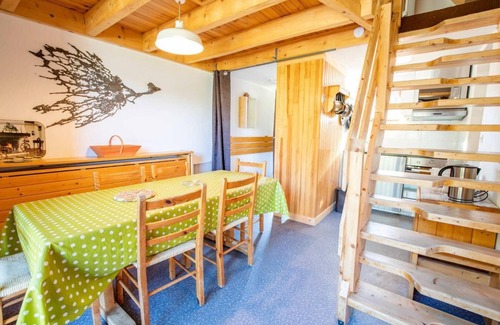 Villarodin-Bourget Apartment | 100m from ski slopes, 1st floor, balcony, parking, tv, ski locker, 47m², La Norma