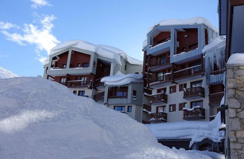 Tignes Apartment | 100m from ski slopes, 1st floor, balcony, tv, ski locker, 28m², Tignes