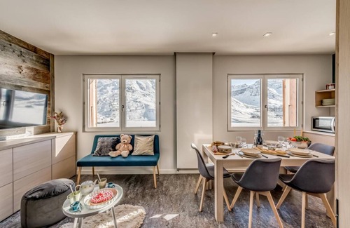 Tignes le Lac Apartment | 100m from ski slopes, 5th floor, view lake, tv, ski locker, 35m², Tignes