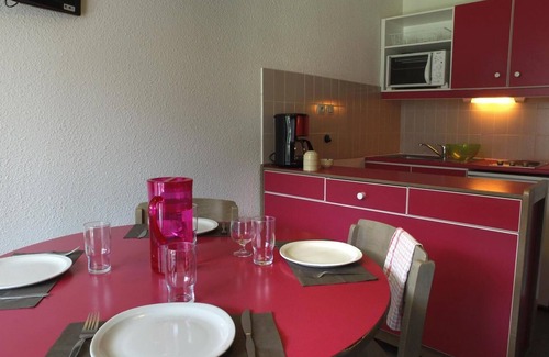 Ceillac Apartment | 100m from ski slopes, balcony, parking, tv, ski locker, 52m², Ceillac en Queyras