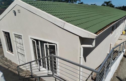 Newlands West House | 101 Newlands West