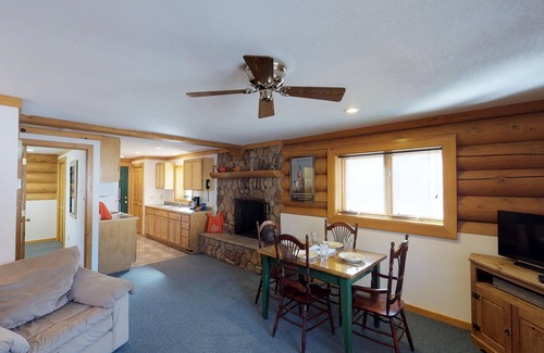 Red River Cabin | 101 River - Full Property
