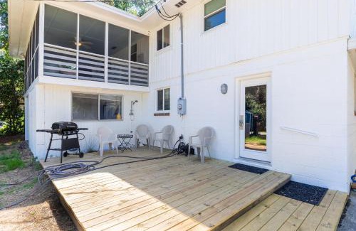 Folly Beach House | 1010 E Ashley - Two Kitchens - Steps to Beach