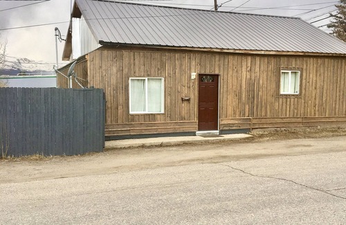 Leadville House | 103 Leiter 3 blocks from main street