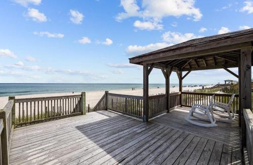 Surf City House | 106 Scotch Bonnet Dr