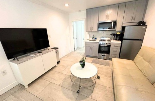 Santa Ana Apartment | 106C - Hidden Gem : Serene Spot
