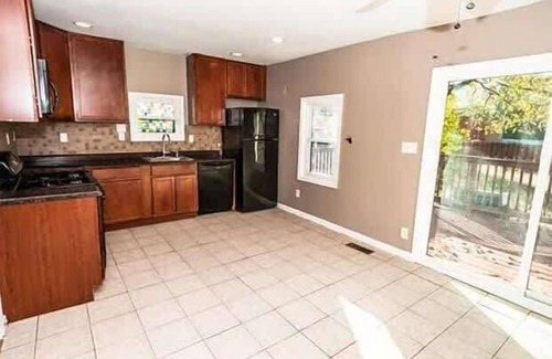 East Brunswick House | 107 Quaint Renovated Single Family 3 Bdrm House