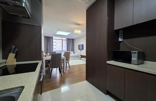 Almaty District Apartment | 108 Хайвилл 2х на 1-6 гостей с 2-мя кроватями и раскладной диван