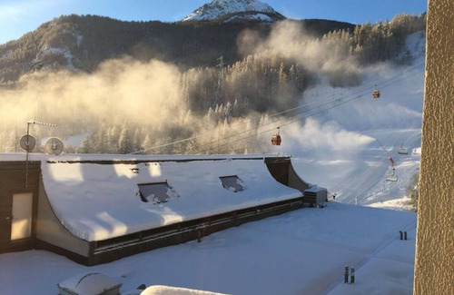 Saint-Chaffrey Apartment | 10m from ski slopes, 2nd floor, balcony, tv, 26m², Serre Chevalier