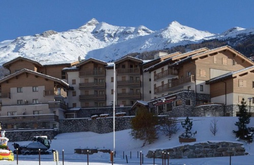 Val Cenis Apartment | 10m from ski slopes, 3rd floor, balcony, parking, tv, ski locker, 40m², Val Cenis