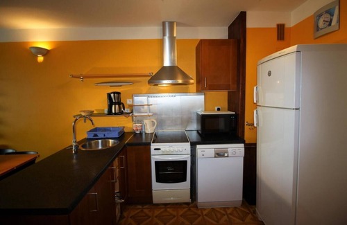 Tignes le Lac Apartment | 10m from ski slopes, 2nd floor, balcony, tv, ski locker, 28m², Tignes