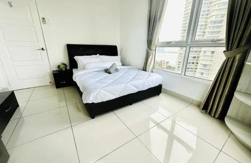 Downtown George Town Apartment | 10pax 3-Bedroom l Seaview l Georgetown l Gleneagles l Mansion One