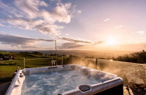 Llanbedr-dyffryn-clwyd House | 11 Bedroom Manor Sleeps 30 - Pool Sauna Hot Tub