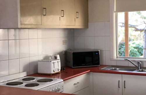 Cowes House | 11 Findlay Street