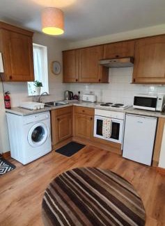 Looe House | 11 Granite Henge