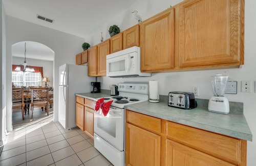 Highgate Park House | 11 Mi to Disney: Family-Friendly Davenport Home