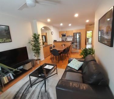Adelaide Central Business District Apartment | 11 on Hurtle