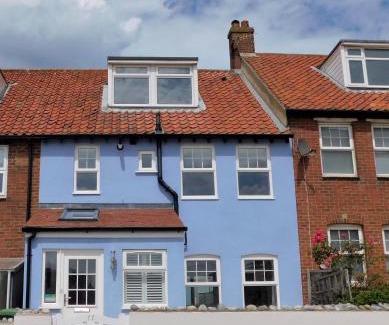 Sheringham House | 11 Seaview