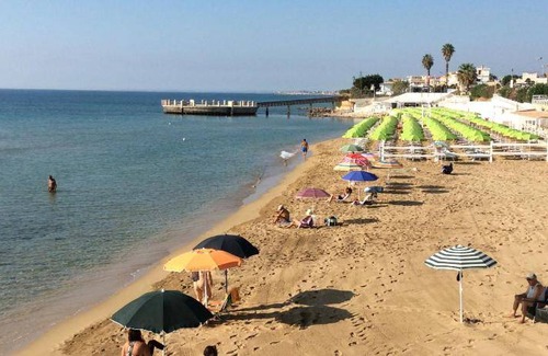 Avola House | 110 m² House ∙ 2 bedrooms ∙ 4 guests