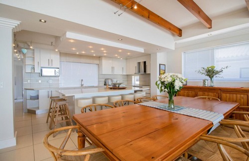 De Kelders House | 111 Memories | Coastal Calm & Contemporary Comfort in De Kelders