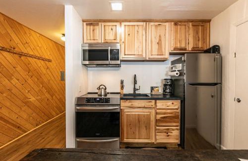 Truckee Apartment | 112 Bldg B condo