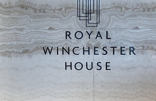 Bracknell Apartment | 112 Royal Winchester House