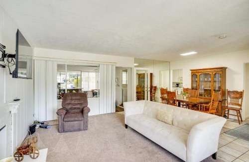 Downey House | 12 Mi to Dtwn LA Family Home with Private Sauna!