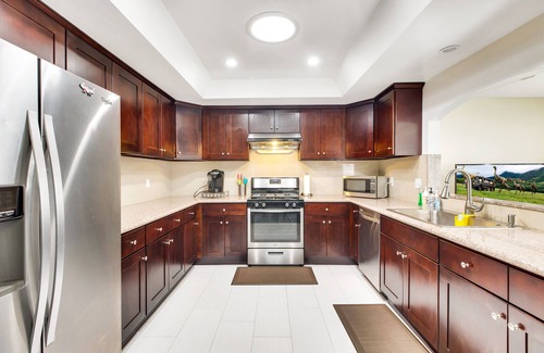 Rowland Heights House | ★12 miles to Disney - Spacious backyard ★