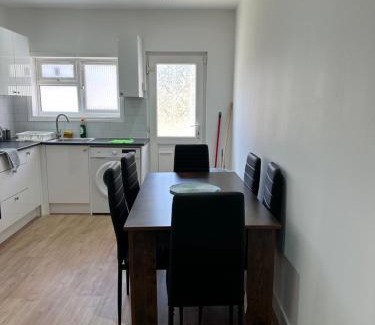 Upper Edmonton House | 12 minuets walk to Tottenham stadium