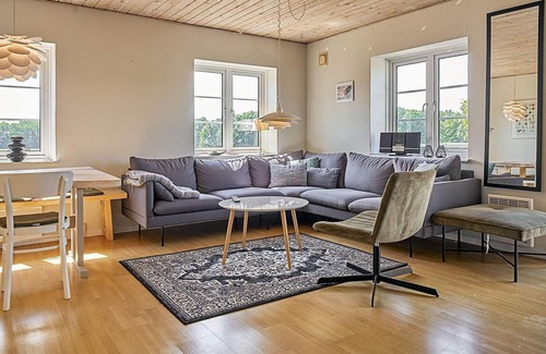 Pedersker House | 12 person holiday home in Aakirkeby