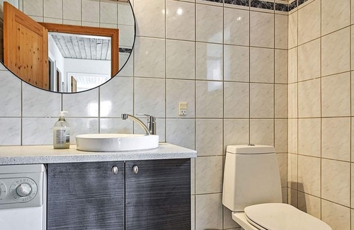 Pedersker House | 12 person holiday home in Aakirkeby