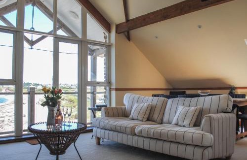 Burgh Island Apartment | 12 Thurlestone Rock