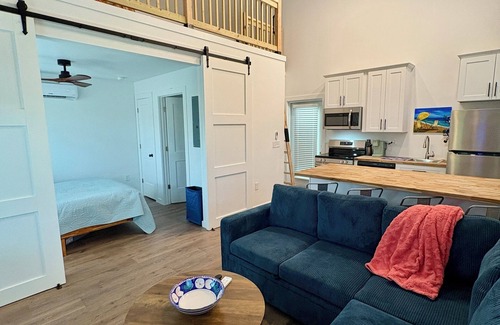 Mid Island House | 120 Falkirk Guest House-Trade Winter Snow for Florida Sunshine