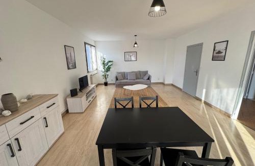 Meyzieu Apartment | 120m T4 terrasse et parking - Stade-Eurexpo-Lyon