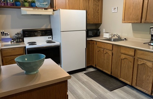 Cordova Bay Apartment | #121 Mysty Woods - 2 Bedroom Garden Suite
