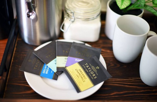 East Allegheny Apartment | 1210 James St. #2 · Free Off Street Parking!