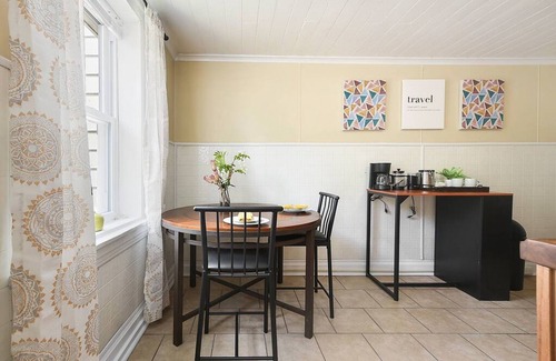 East Allegheny Apartment | 1210 James St. #2 · Free Off Street Parking!